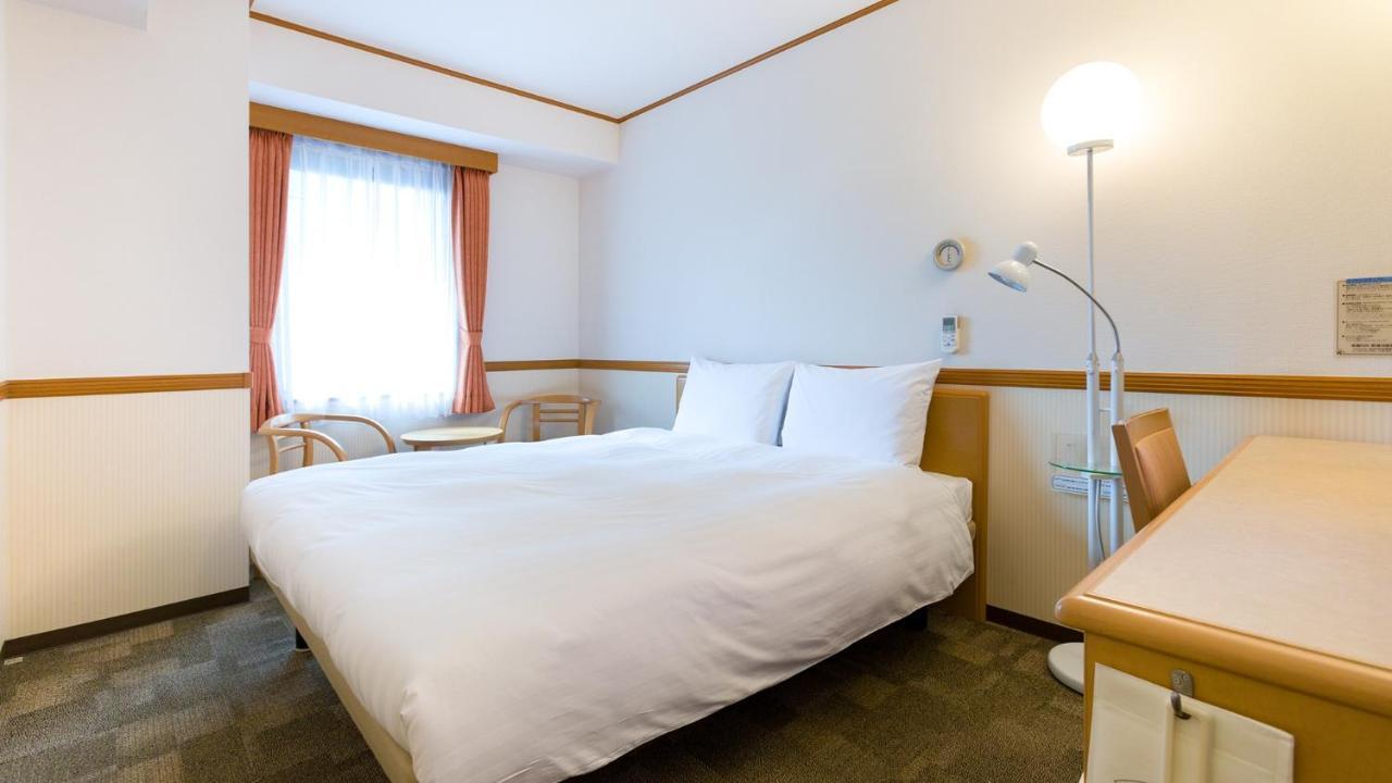 Toyoko Inn Sasebo Ekimae Zewnętrze zdjęcie